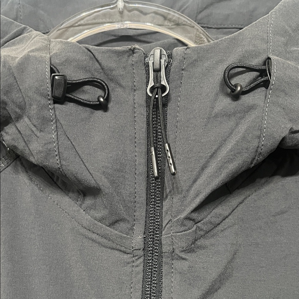 Nike Tech Black & Dark Grey Men’s Size Medium loose fit Zip-up Windbreaker - Picture 10 of 14